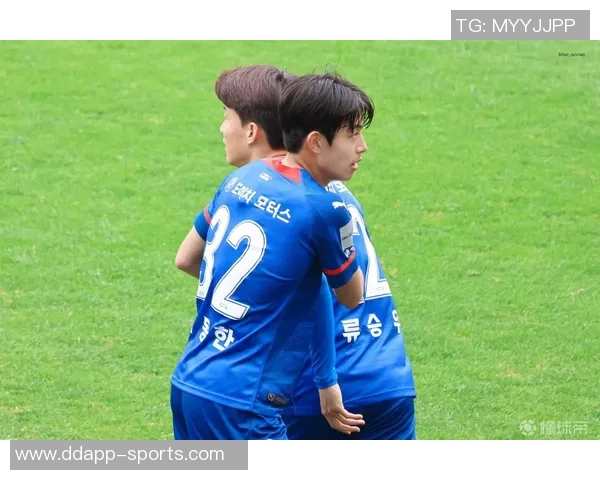 徐正源之子徐东汉正式加盟K2新军坡州开拓者开启职业生涯新篇章 徐正源之子徐东汉正式加盟K2新军坡州开拓者开启职业生涯新篇章